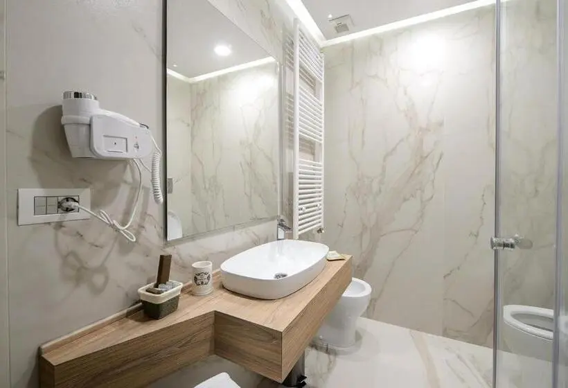 اتاق لوکس با بالکن, B&b Quarto Novo Suite