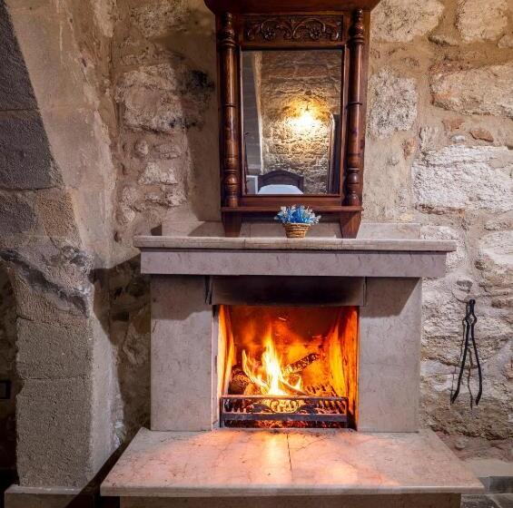 חדר קלאסי לארבעה, Revaklı Ev Guest House