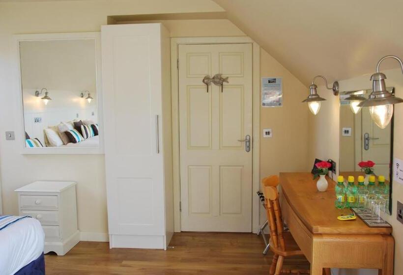 Трехместный Номер Deluxe Вид на Море, Teach Cruachan Bed And Breakfast