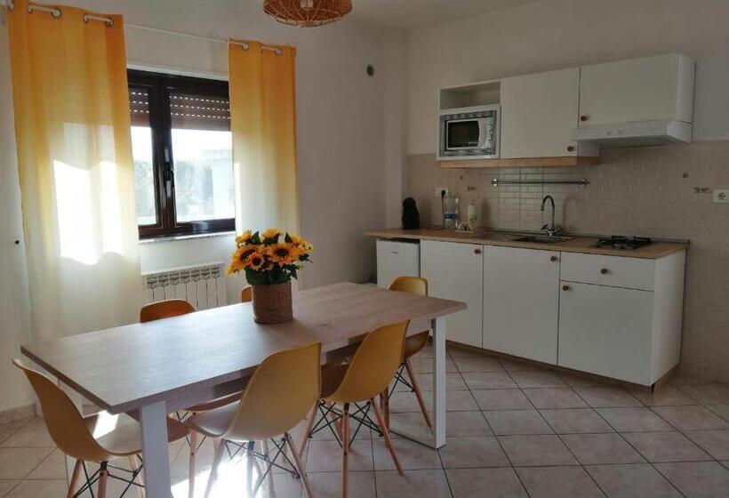 דירת שלושה חדרים, B&b Ginevra