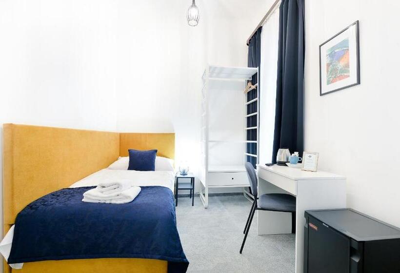 Standard Egyágyas Szoba, Bluebell