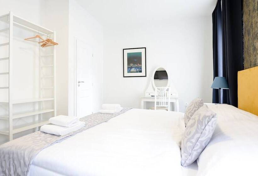 Deluxe Szoba, Bluebell