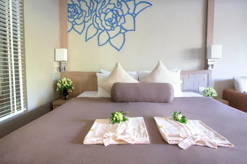スイート, Holiday Inn Express & Suites   Dalton   Walnut Ave, An Ihg