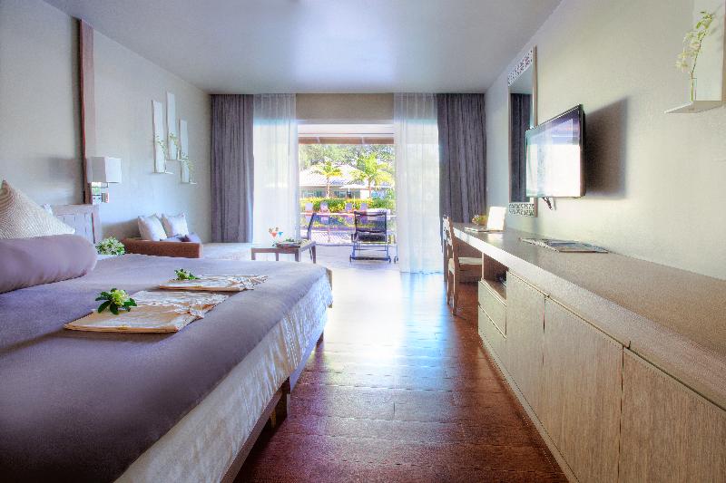 جناح, Holiday Inn Express & Suites   Dalton   Walnut Ave, An Ihg