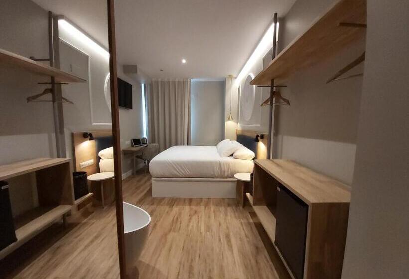 デラックスルーム, Habital Suites