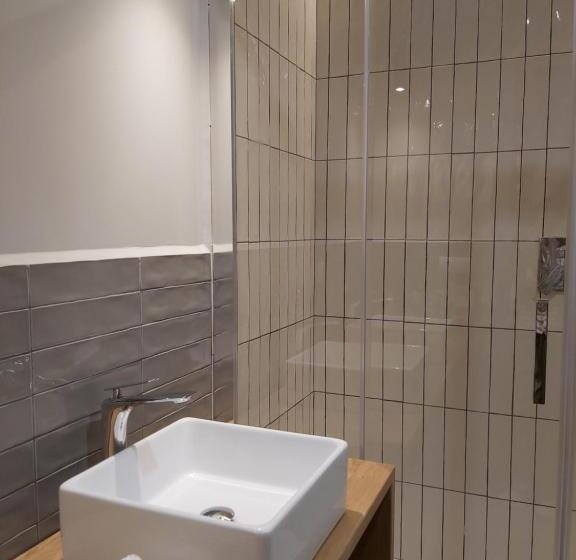 デラックスの４人部屋, Habital Suites