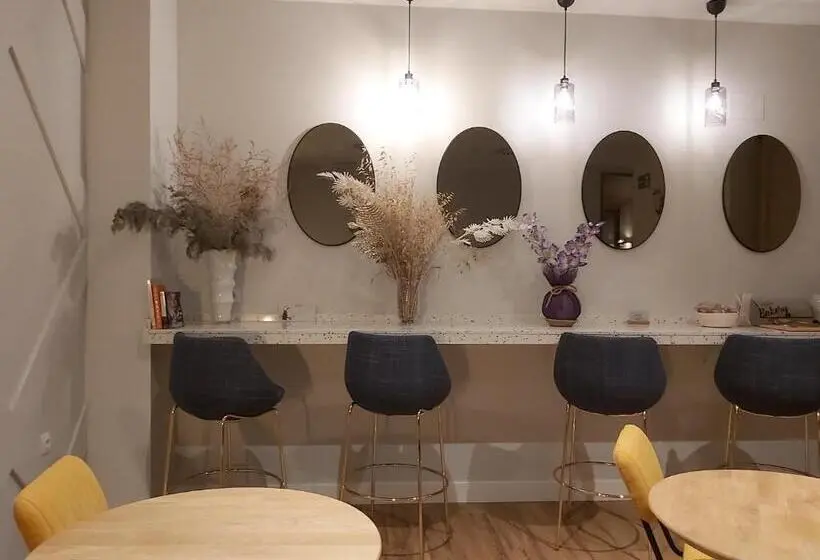 デラックスの４人部屋, Habital Suites