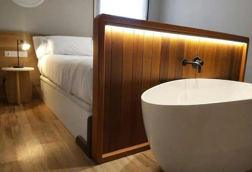 デラックスルーム, Habital Suites