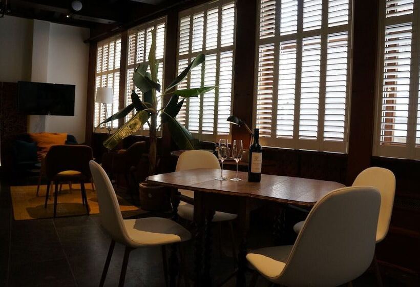 جناح ديلوكس, Charming Suites Jan Zonder Vrees