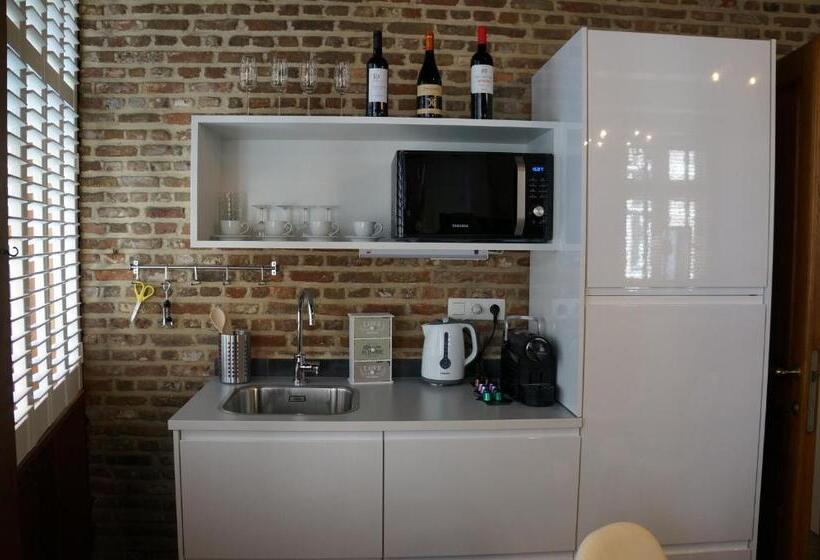 جناح عائلي, Charming Suites Jan Zonder Vrees