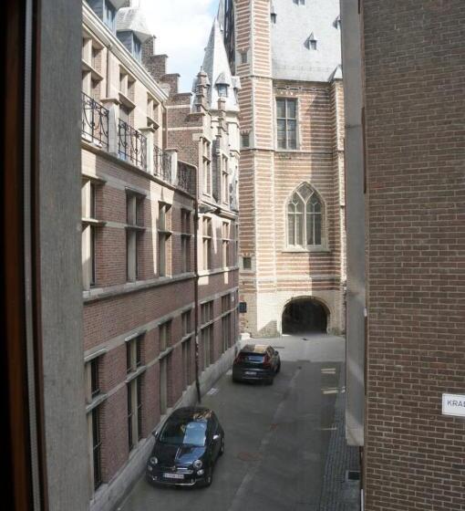 جناح عائلي, Charming Suites Jan Zonder Vrees