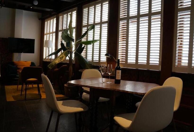 جناح عائلي, Charming Suites Jan Zonder Vrees