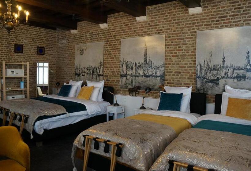 جناح عائلي, Charming Suites Jan Zonder Vrees