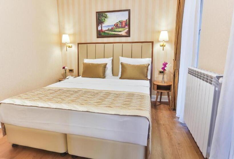 اتاق اکونومی یک تخته, Hanende