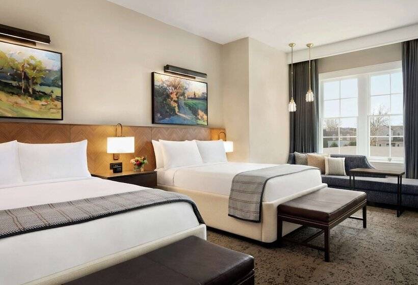 غرفه قياسيه سريرين مزدوجين, The Harpeth Franklin Downtown, Curio Collection By Hilton
