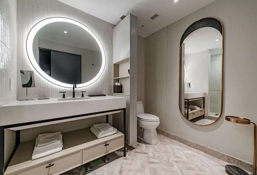 Standard-huone King-vuode, The Harpeth Franklin Downtown, Curio Collection By Hilton