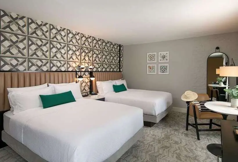Standard-huone Queen-vuode, The Harpeth Franklin Downtown, Curio Collection By Hilton