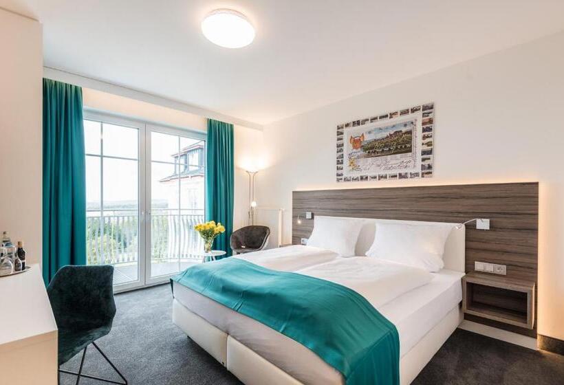 标准间带阳台, Parkhotel Hachenburg