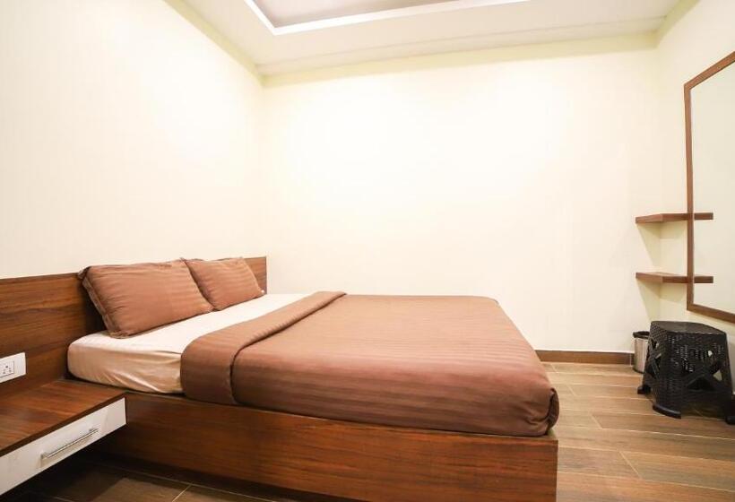 デラックススイート, Aira Residency Kothagiri By Lexstays