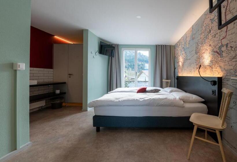 غرفة قياسية مزوَّدة بشُرفة, Emma S B&b   Self Check In