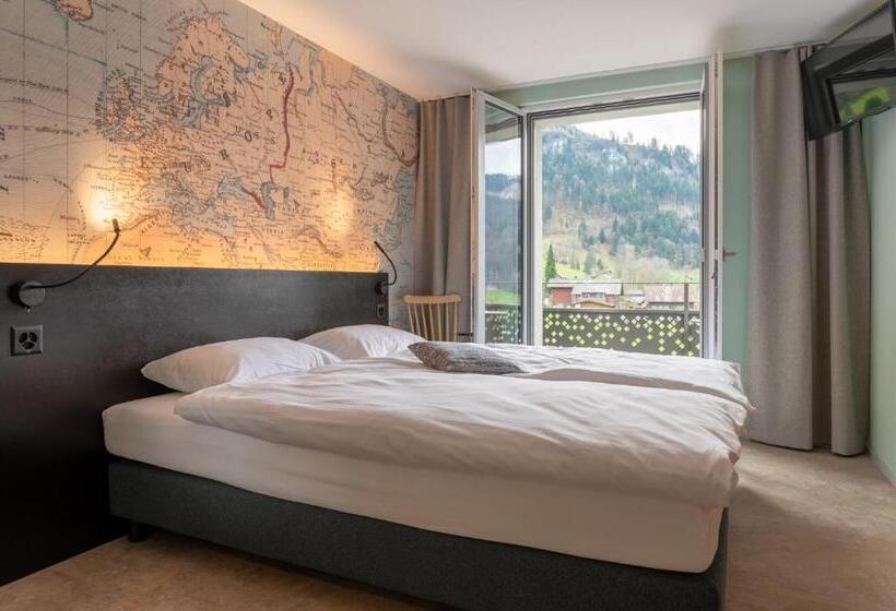 غرفة قياسية مزوَّدة بشُرفة, Emma S B&b   Self Check In