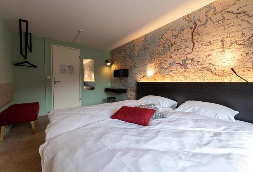 غرفة قياسية مزوَّدة بشُرفة, Emma S B&b   Self Check In