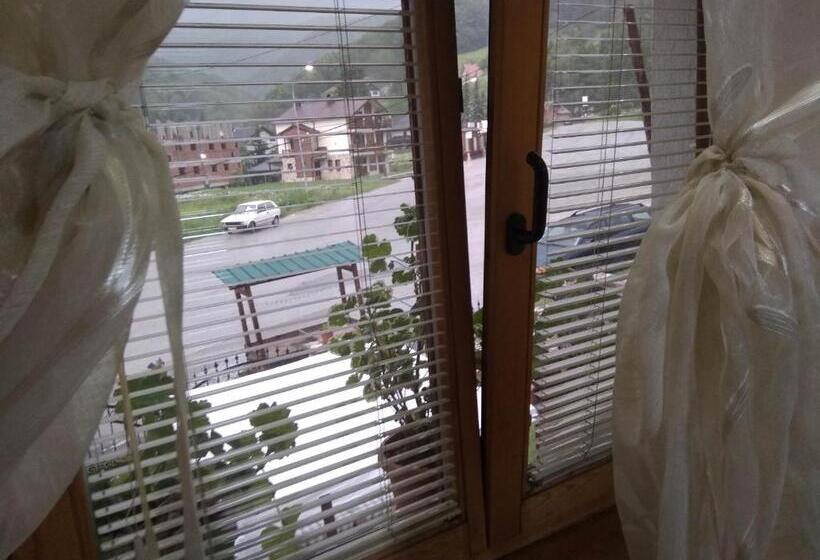 اتاق استاندارد سه تخته با چشمانداز, Vila Magda