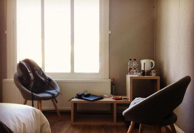 غرفة سوبيريور, Hostal Boutique Puerta Roja