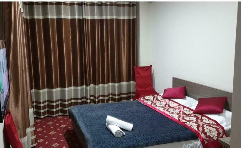 اتاق استاندارد با چشمانداز کوهستان, Dd