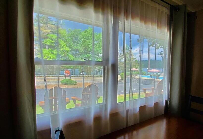 标准间, Birch Knoll Motel