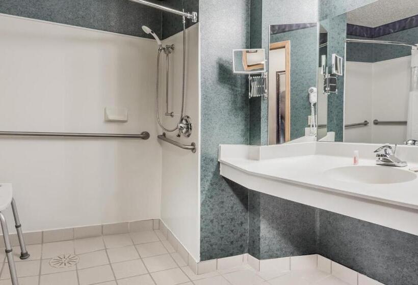 장애인을 위한 수피리어 룸, Baymont By Wyndham Mequon Milwaukee Area