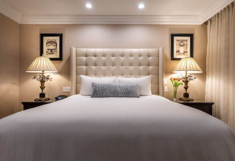 Люкс Повышенной Комфортности, Beverly Hills Plaza Hotel & Spa