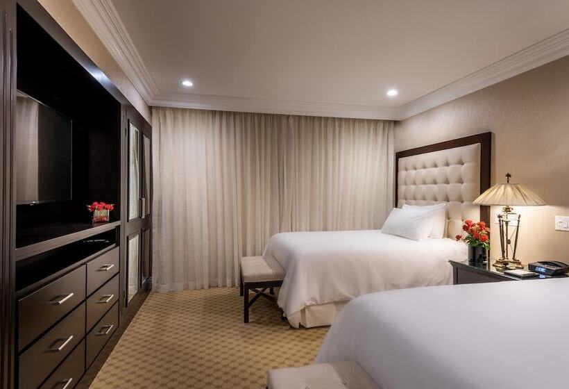 Люкс Повышенной Комфортности, Beverly Hills Plaza Hotel & Spa