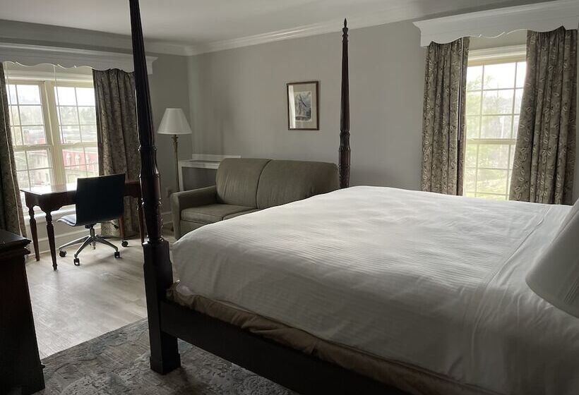 Люкс с гидромассажем, Brandywine River