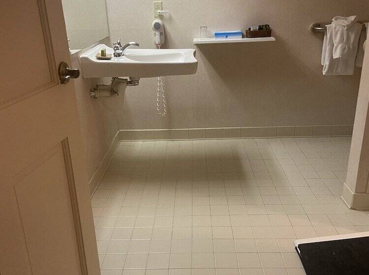 Номер Deluxe, Brandywine River