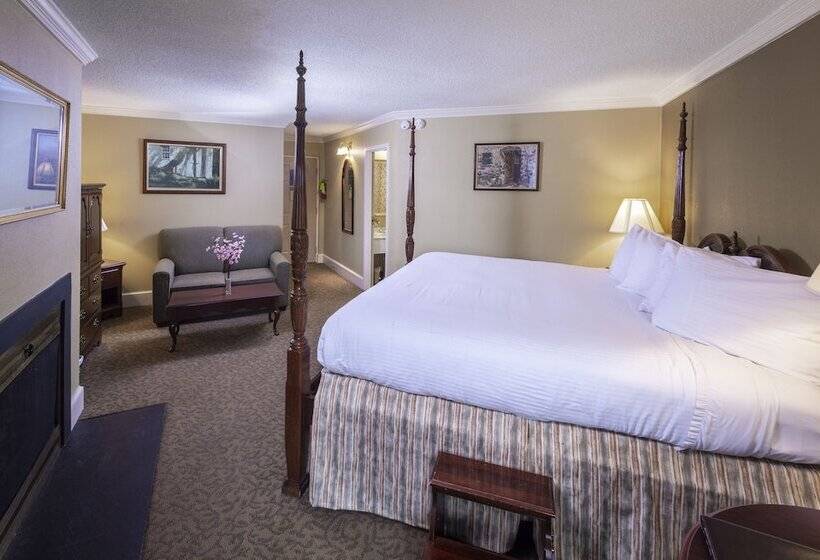 Люкс с гидромассажем, Brandywine River