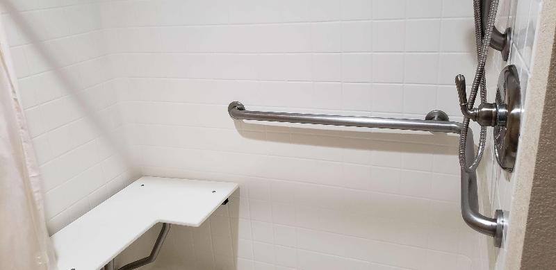 장애인을 위한 킹사이즈 침대 스탠다드 룸, Surestay Hotel By Best Western Rockdale