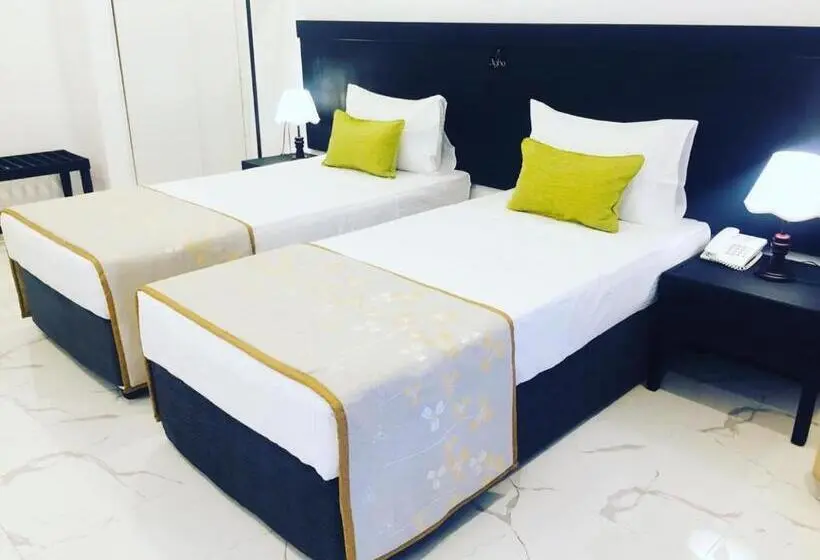 Deluxe-huone, Agbo