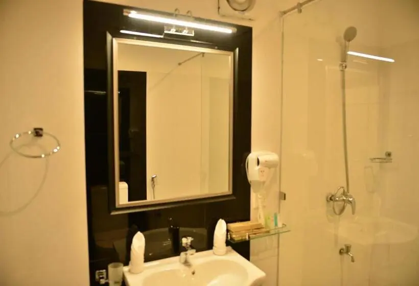 Deluxe-huone, Agbo