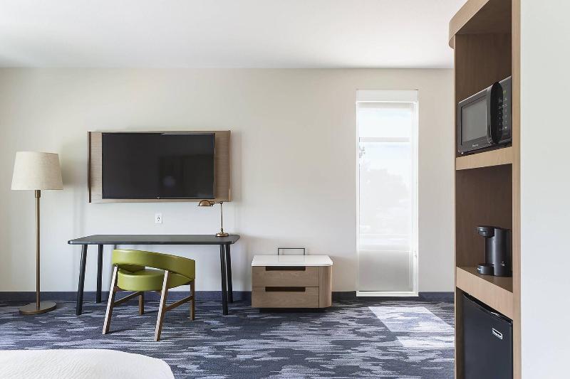 Студия Стандарт Кровать Куин, Fairfield Inn & Suites By Marriott Minneapolis North/blaine