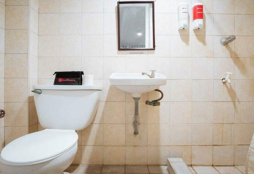 ファミリールーム, Reddoorz @downtown Bacolod