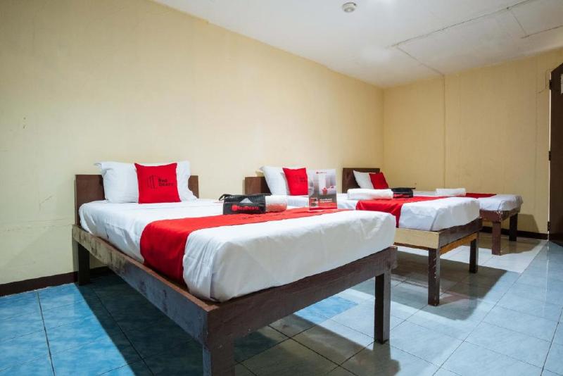 Номер Стандарт Трехместный, Reddoorz @downtown Bacolod