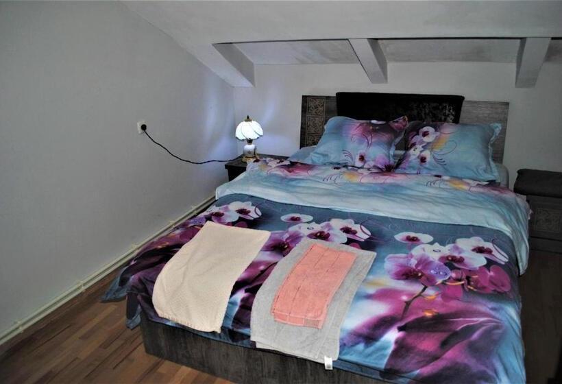 اتاق استاندارد, Family Guesthouse   Macharashvili