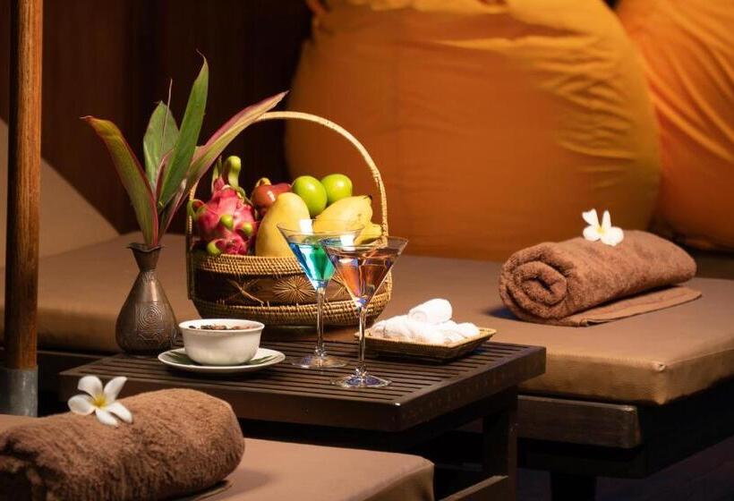 プール付き1ベッドルームヴィラ, Mane Hariharalaya