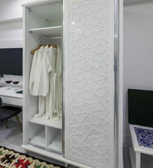 Standard Triple Room, Obahan Hotel Special Class