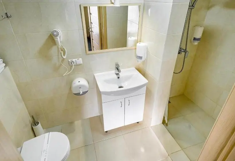 Habitació Superior, Rooms