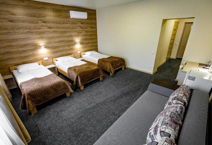 اتاق سوپریور سه تخته, Rooms