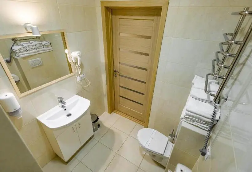 Suite Familiar, Rooms