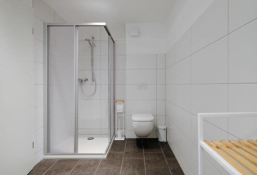 آپارتمان 1 خوابه, Travel Art Boardinghouse