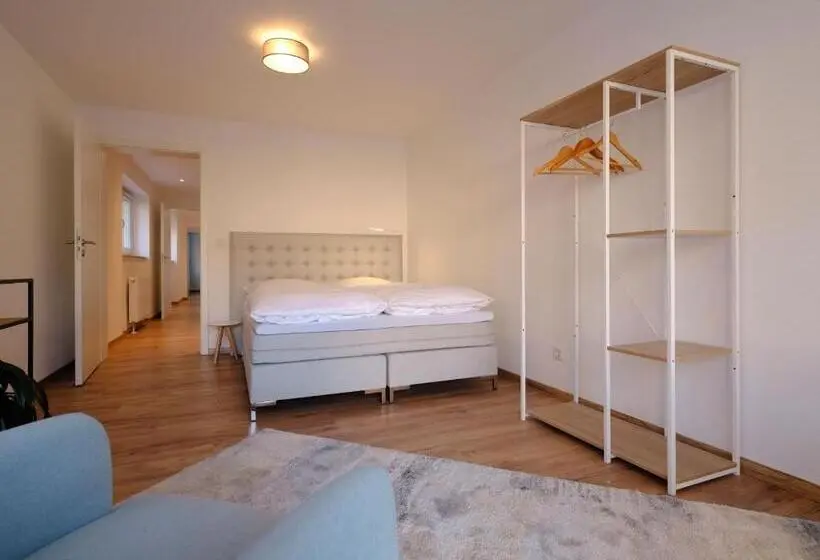 Huoneisto 1 Makuuhuone, Travel Art Boardinghouse